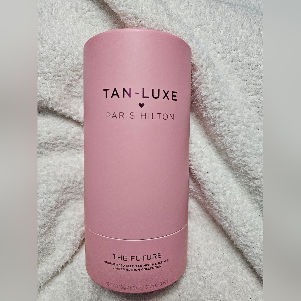 Tan-Luxe x Paris Hilton The Future Airbrush 360 Self-Tan Mist & Luxe Mitt